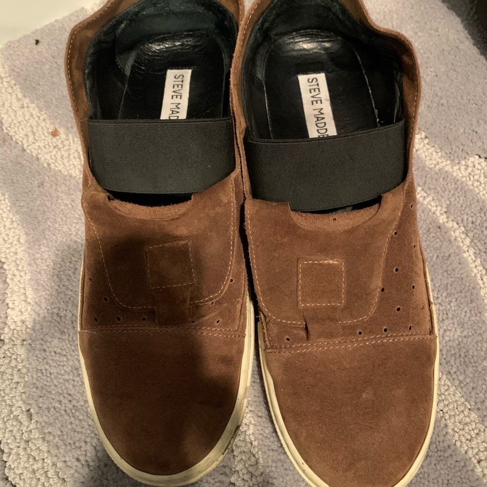 Steve madden slip ons